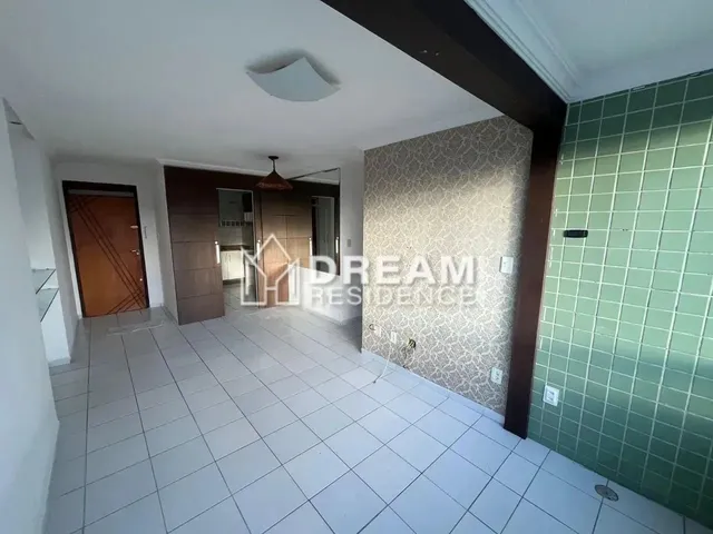 Imagem 8: Imóvel para Venda Possui 178 Metros Quadrados com 3 Quartos em Monteiro - Recife - Pe