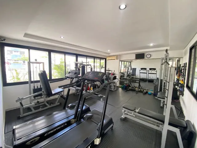 Imagem 10: Imóvel para Venda com 132M², 4 Quartos, 2 Suítes, Varanda, 2 Vagas, no Bairro