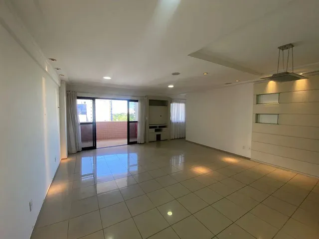 Imagem 11: Imóvel para Venda com 132M², 4 Quartos, 2 Suítes, Varanda, 2 Vagas, no Bairro