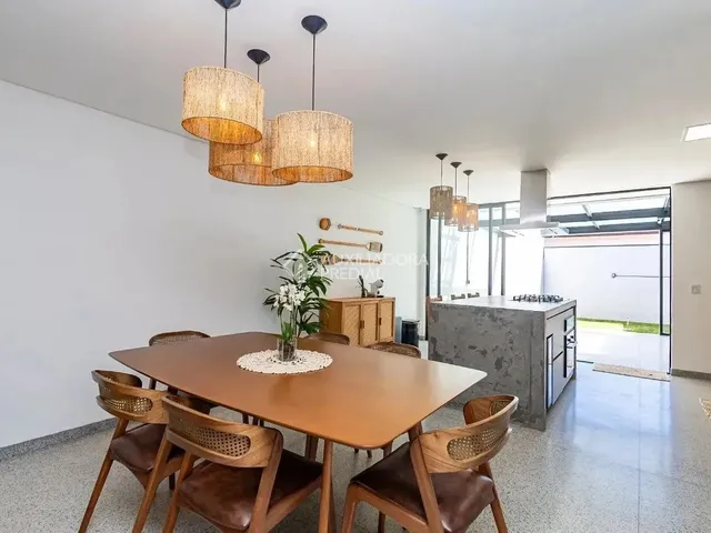Imagem 7: Sobrado Moderno e Conceitual no Água Verde - Design, Conforto e Exclusividade