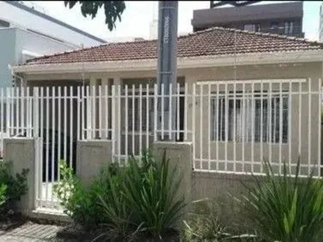 Imagem: Casa em Rua Guararapes - Vila Izabel - Curitiba/Pr