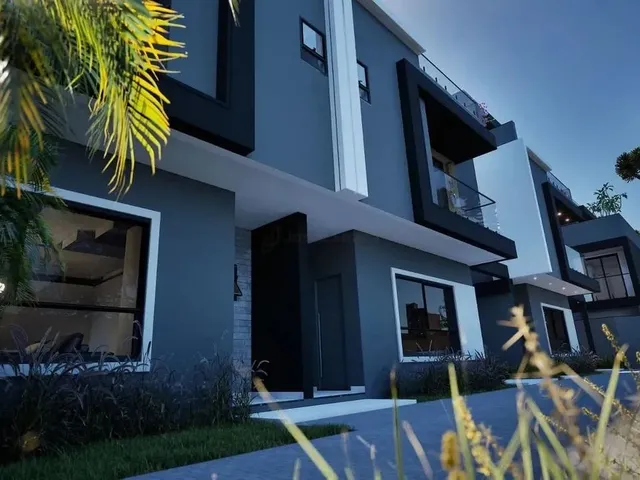 Imagem 2: Sobrado com 4 Dormitórios À Venda, 157 M² por R$ 1.090.000,00 - Água Verde
