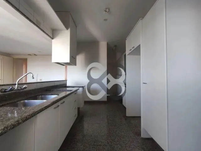 Imagem 7: Apartamento com 3 Dormitórios À Venda, 204 M² por R$ 1.175.000,00 - Centro
