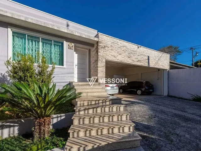 Imagem: Casa Térrea com Sobrado nos Fundos À Venda
