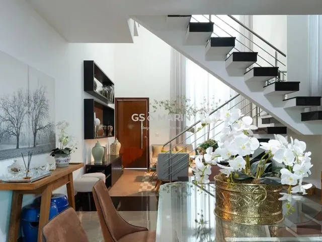 Imagem 11: Casa À Venda em Londrina, Royal Forest, com 3 Quartos, com 227 M², Condomínio Royal