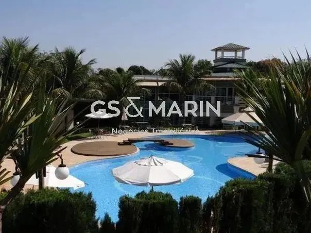 Imagem 3: Casa À Venda em Londrina, Royal Forest, com 3 Quartos, com 227 M², Condomínio Royal