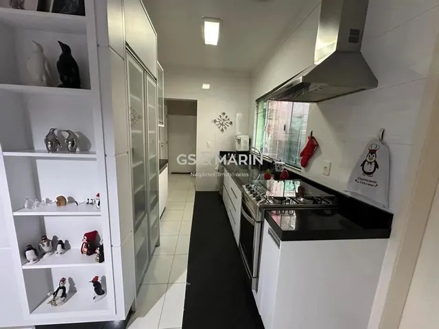 Imagem 13: Casa À Venda em Londrina, Royal Forest, com 3 Quartos, com 180 M²