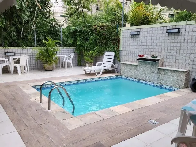 Imagem: Casa com 4 Dormitórios À Venda, 175 M²