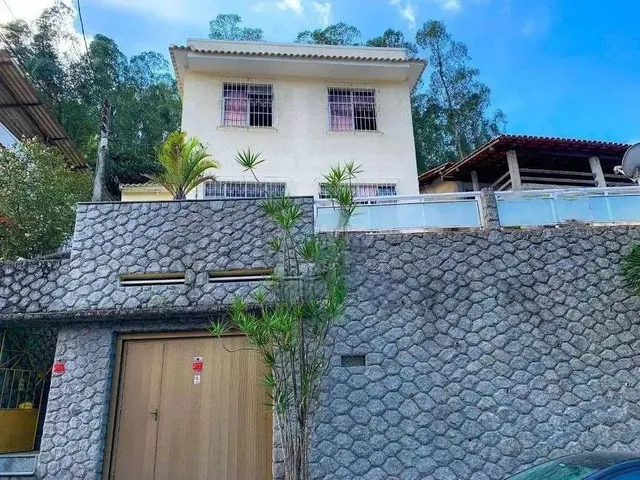 Imagem: Casa À Venda por R$ 550.000,00 - santa