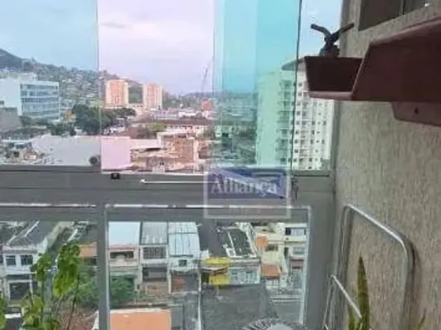 Imagem 2: Apartamento com Varanda, 2 Dormitórios, 1 Suíte, 1 Vaga de Garagem Fixa e Área De