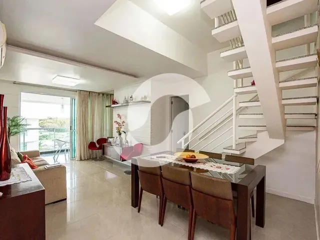 Imagem: O apartamento na cobertura possui 3 Dormitórios, 1 Suíte,