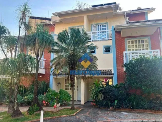 Imagem: A casa em condomínio possui 4 Dormitórios, 5 Banheiros, 4