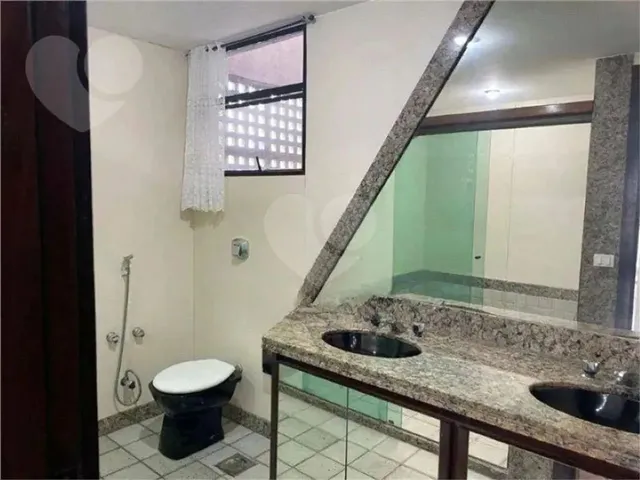 Imagem: Excelente Cobertura em Icaraí com Vista
