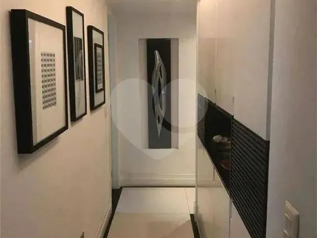 Imagem: Apartamento com 4 Dormitórios À Venda