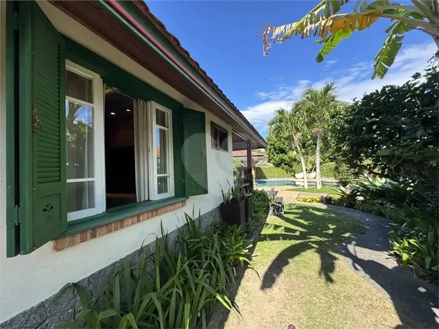 Imagem: Casa de Alto Padrão em Condomínio Completo