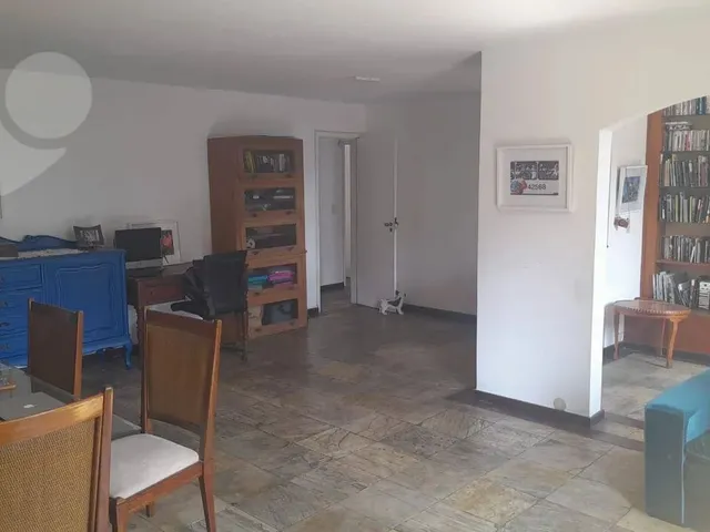 Imagem: Apartamento com 4 Dormitórios À Venda