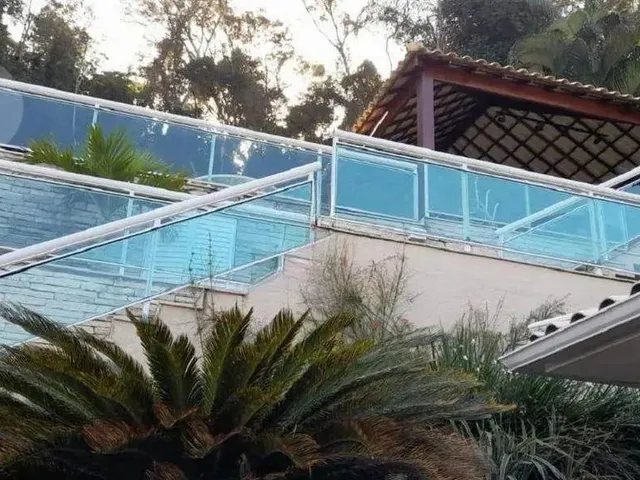 Imagem: Casa em Condomínio À Venda com 4 Quartos