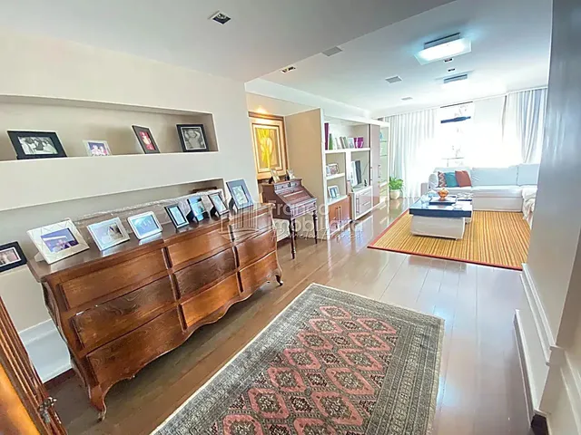 Imagem: O apartamento possui 4 Dormitórios, 2 Suítes, 2