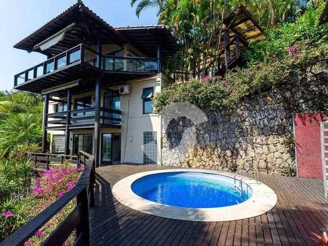 Imagem 1: Casa com 4 Dormitórios À Venda, 500 M² por R$ 2.800.000,00 - Charitas - Niterói/Rj