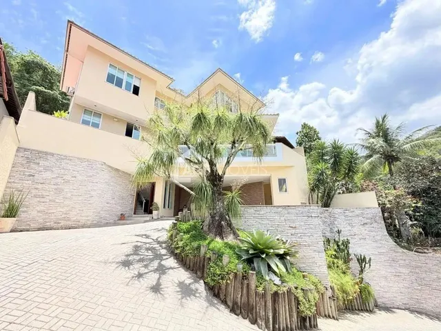 Imagem: Casa 4 Suítes em Condomínio, Impecável