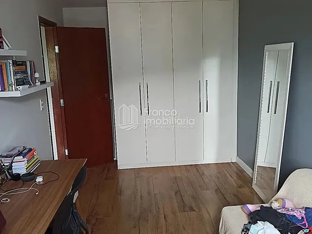 Imagem 3: Casa de Condomínio Sobrado para Venda com 4 Quartos em São Francisco, Niterói, Rj