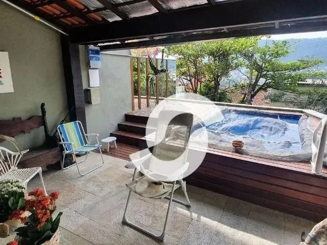Imagem: Casa com 4 Dormitórios À Venda, 414 M²