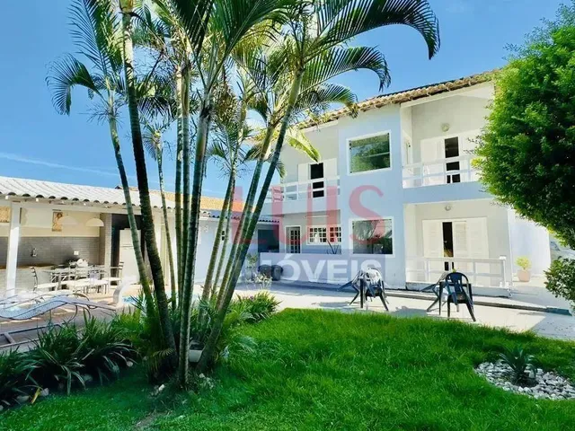 Imagem: Casa com 4 Dormitórios À Venda, 220 M²