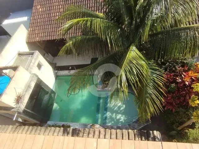 Imagem: Casa com 5 Dormitórios À Venda, 422 M²