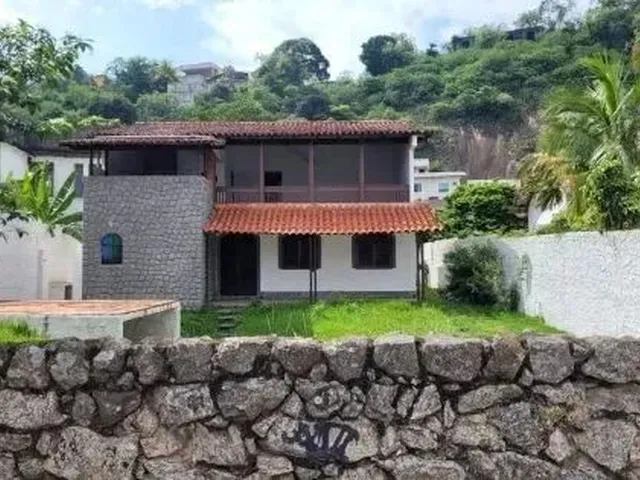 Imagem: Vendo Casa com 5 Quartos em Piratininga