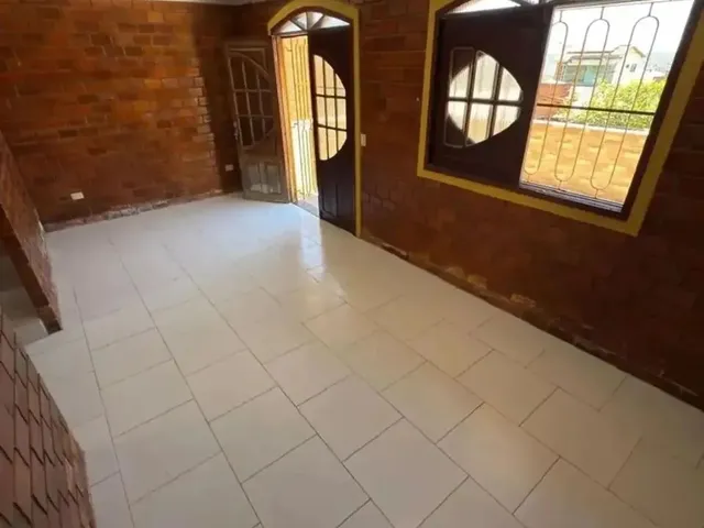 Imagem: Casa À Venda em Rua Pública, Cruzeiro