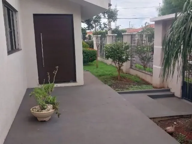 Imagem: Casa com 4 Dormitórios para Alugar, 245