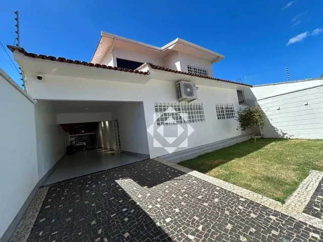 Imagem: Sobrado com 290M2 de Área Construída