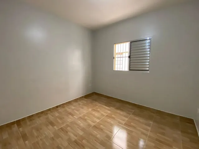 Imagem 5: Casa Isolada, Excelente Localização