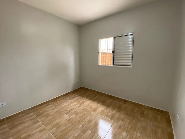 Imagem 7: Casa Isolada, Excelente Localização
