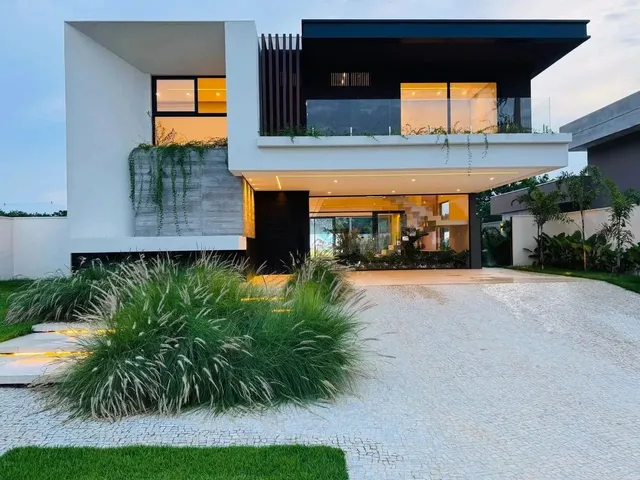 Imagem: Sobrado Alto Padrão - 4 Suítes 350M²