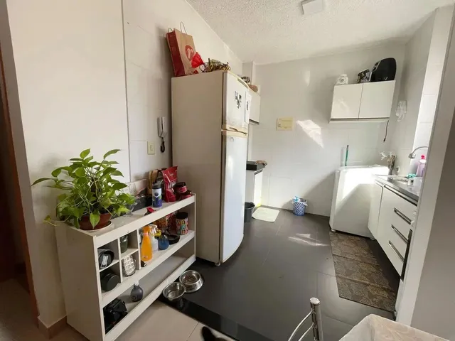 Imagem 2: Apartamento À Venda - 402 Norte - 2 Quartos - 4 Andar - Escada - Reformado