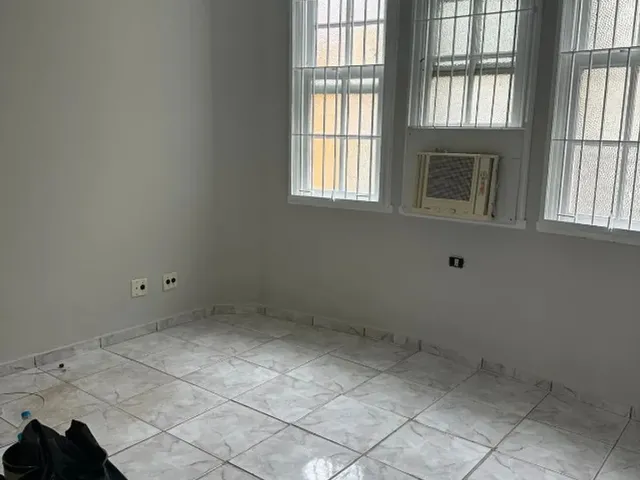 Imagem 3: Sala Comercial no Centro, Aprox.42M². Bem Localizado