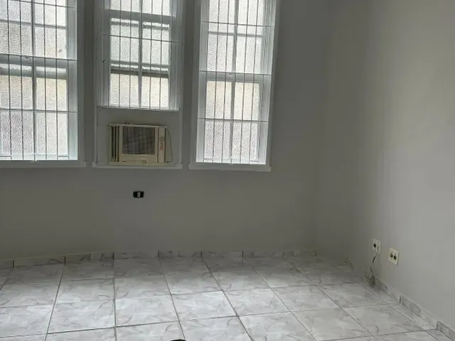 Imagem 4: Sala Comercial no Centro, Aprox.42M². Bem Localizado