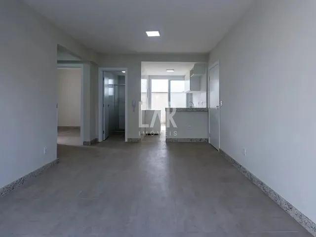 Imagem 4: Área Privativa para Aluguel, 2 Quartos, 1 Suíte, 2 Vagas, Castelo - Belo Horizonte/Mg