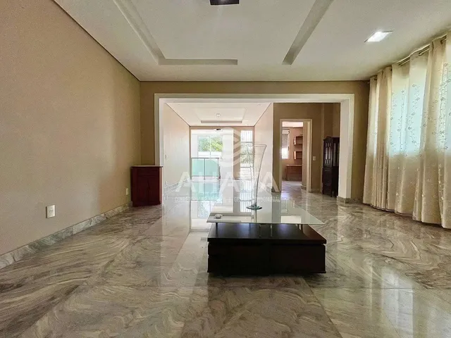 Imagem 4: Casa com 4 Quartos Disponível para Locação, 360M², Próximo À Lagoa do Nado