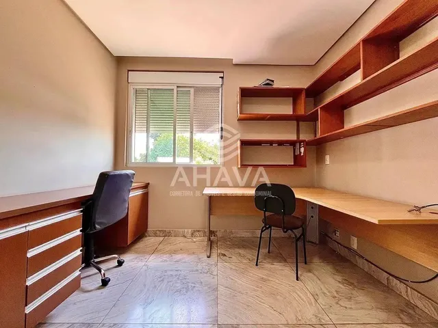 Imagem 3: Casa com 4 Quartos Disponível para Locação, 360M², Próximo À Lagoa do Nado
