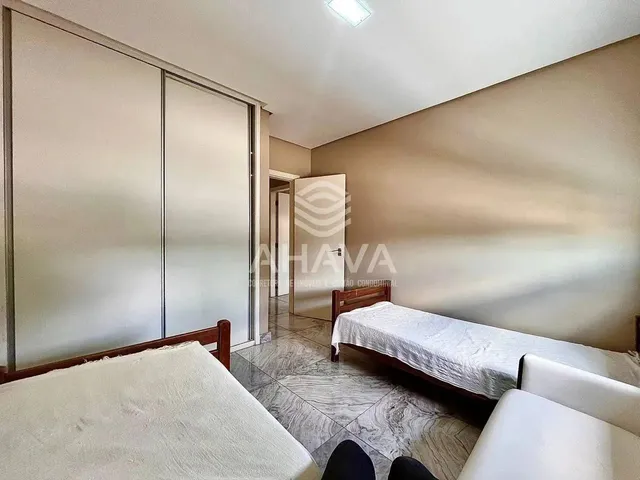 Imagem 10: Casa com 4 Quartos Disponível para Locação, 360M², Próximo À Lagoa do Nado