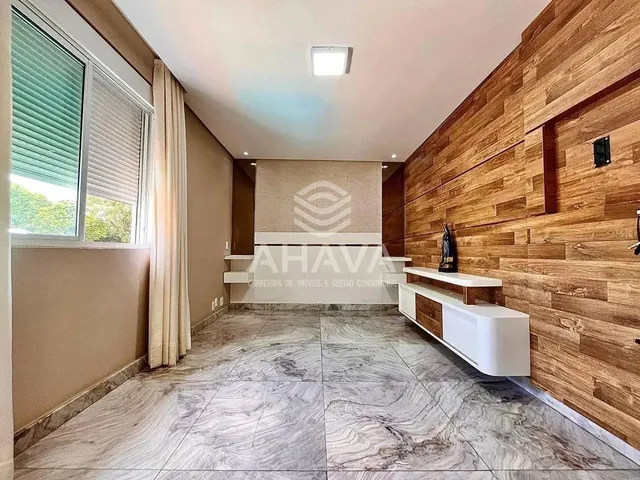 Imagem 2: Casa com 4 Quartos Disponível para Locação, 360M², Próximo À Lagoa do Nado