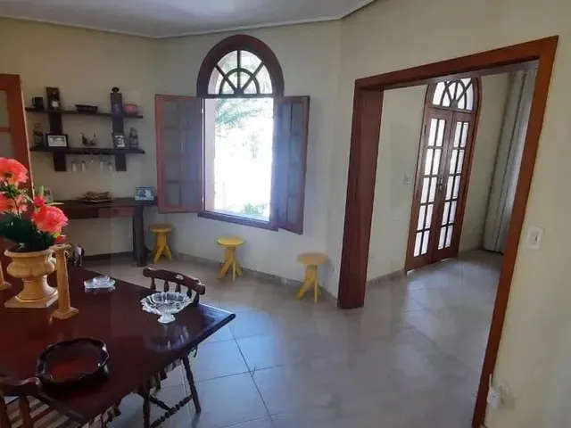 Imagem 16: Casa para Aluguel, 4 Quartos, 1 Suíte, 5 Vagas, Castelo - Belo Horizonte/Mg