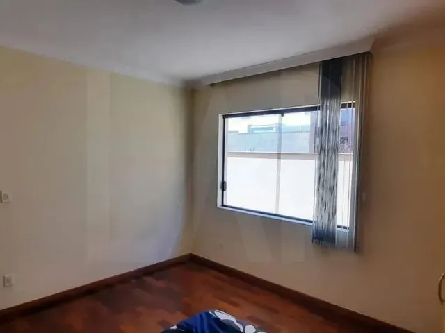 Imagem 2: Casa para Aluguel, 4 Quartos, 1 Suíte, 5 Vagas, Castelo - Belo Horizonte/Mg