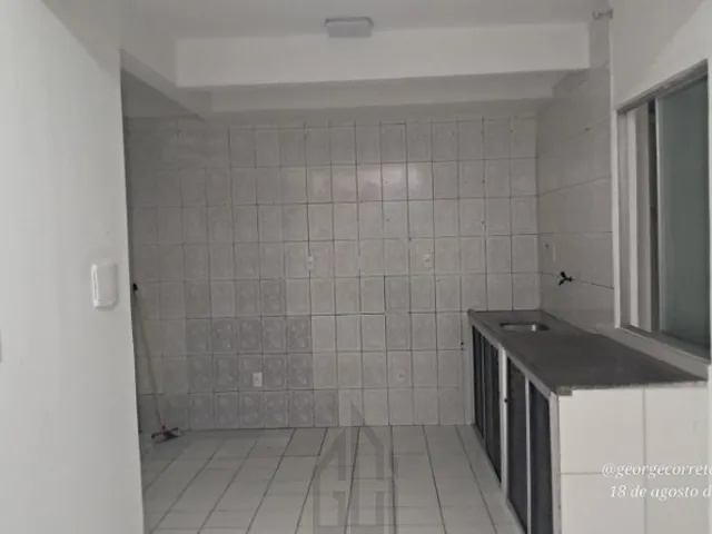 Imagem 9: Casa Residencial ou Comercial à Venda em Salvador-BA: 5 Quartos, 2 Suítes, 3 Salas, 1