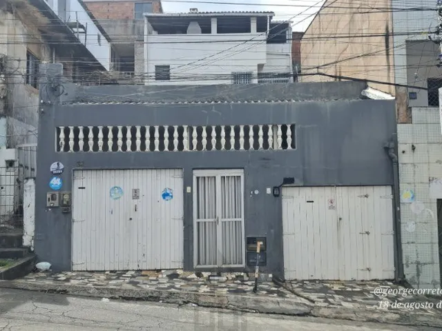 Imagem 2: Casa Residencial ou Comercial à Venda em Salvador-BA: 5 Quartos, 2 Suítes, 3 Salas, 1