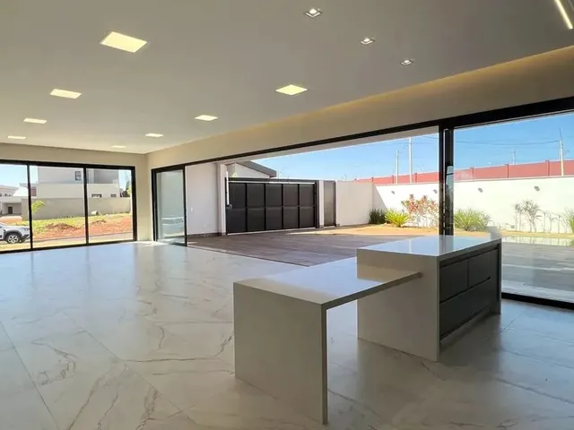 Imagem: Mansão de Alto Padrão À Venda no Condomínio