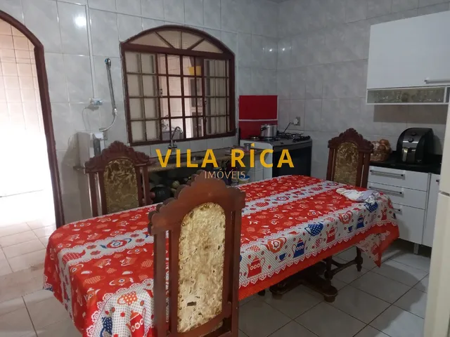 Imagem 2: 4 Dormitórios, 1 Suítes, 3 Banheiro, 4 Vagas na Garagem, 254M² de Área Construída