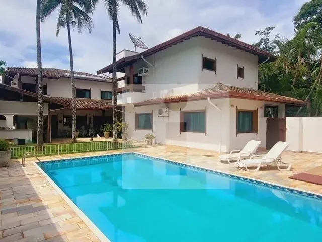 Imagem: Casa com 4 Dormitórios À Venda, 500 M²
